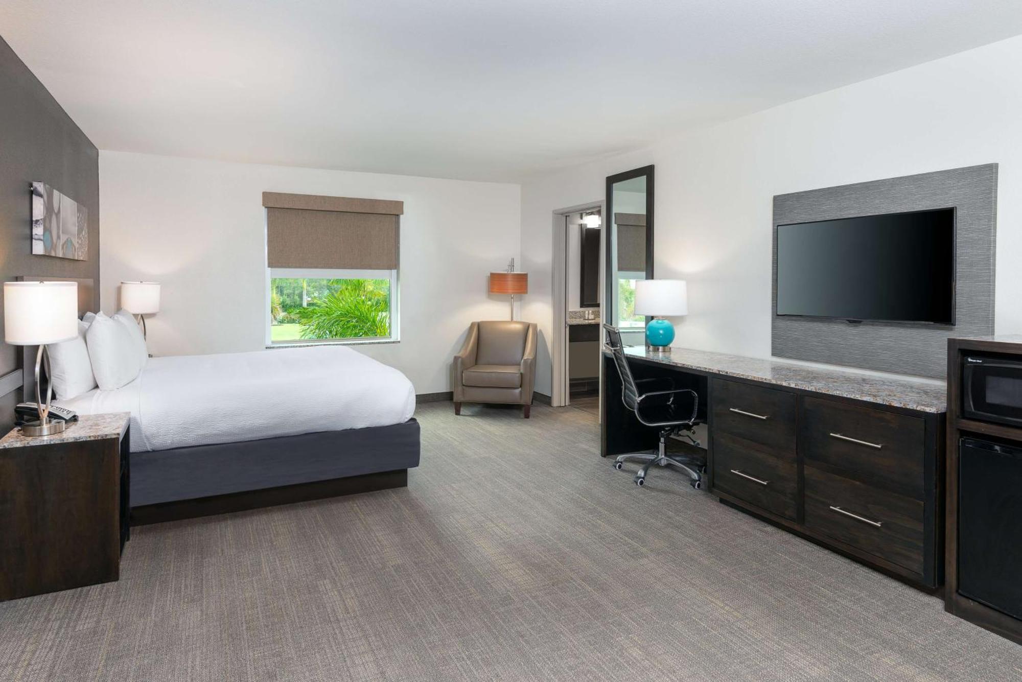 Magnolia Pointe; BW Signature Collection Fruitville Bagian luar foto
