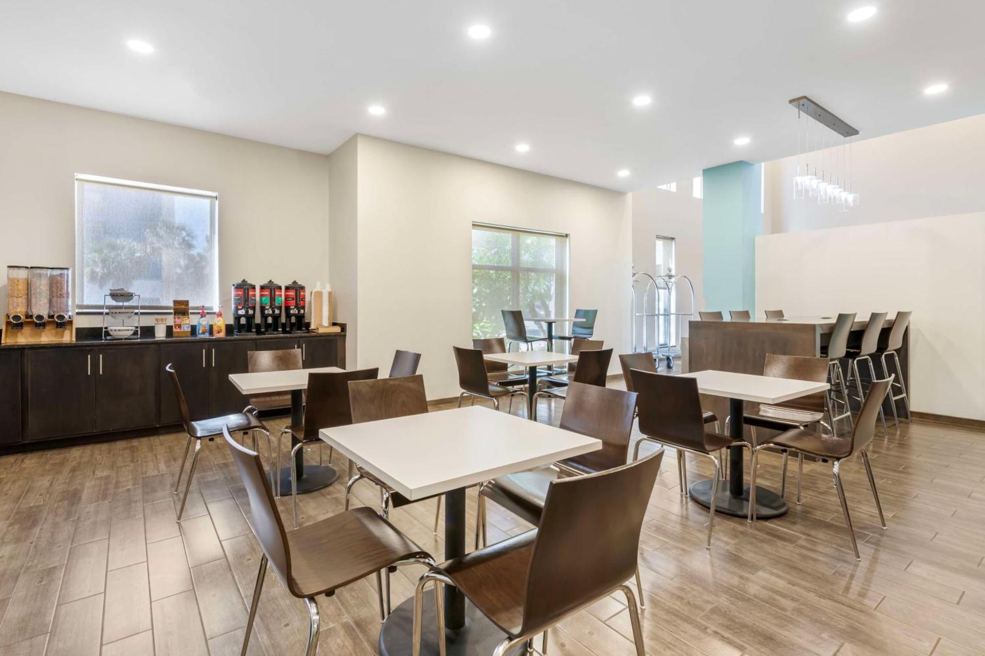 Magnolia Pointe; BW Signature Collection Fruitville Bagian luar foto
