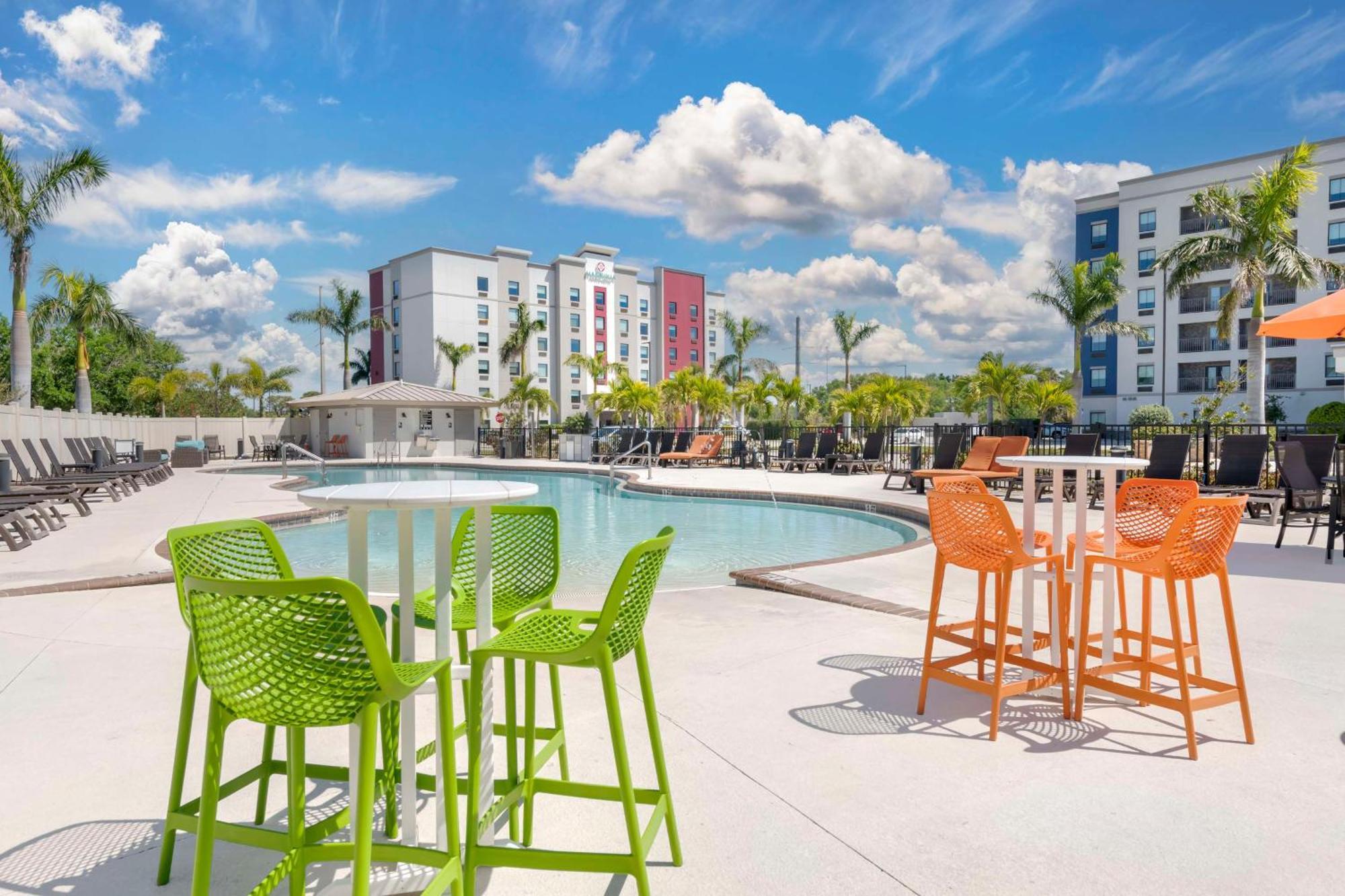 Magnolia Pointe; BW Signature Collection Fruitville Bagian luar foto