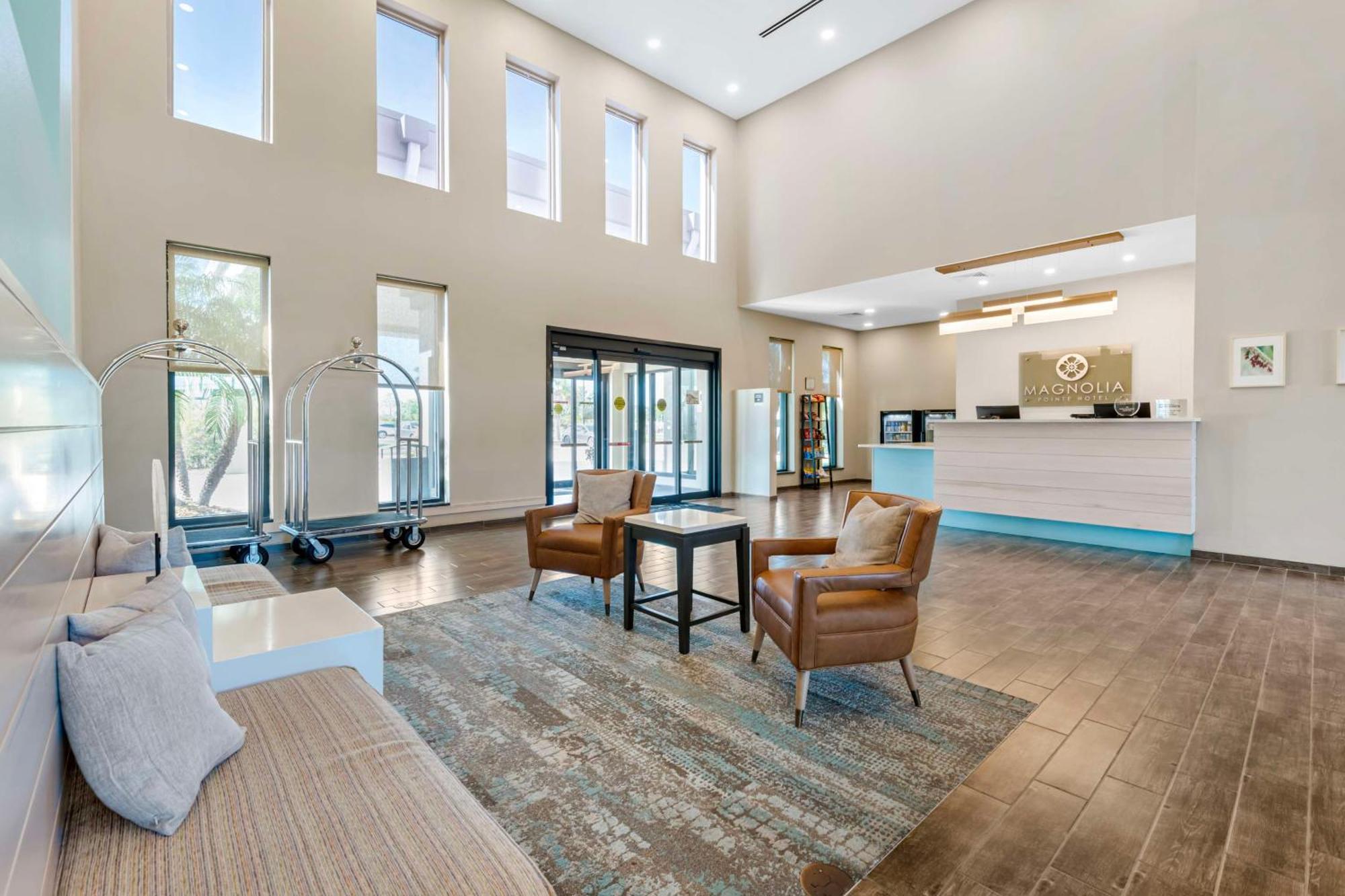Magnolia Pointe; BW Signature Collection Fruitville Bagian luar foto