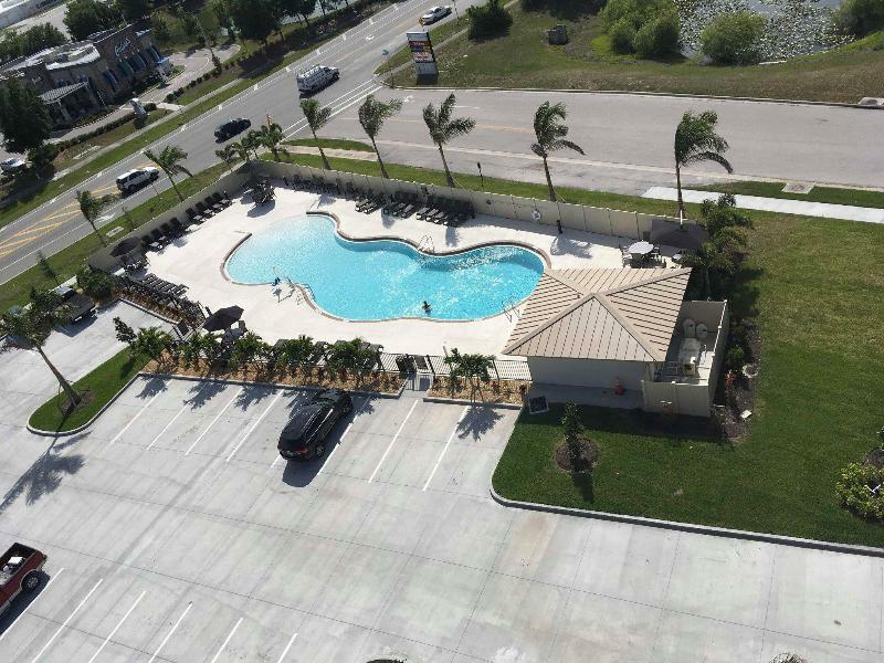 Magnolia Pointe; BW Signature Collection Fruitville Bagian luar foto